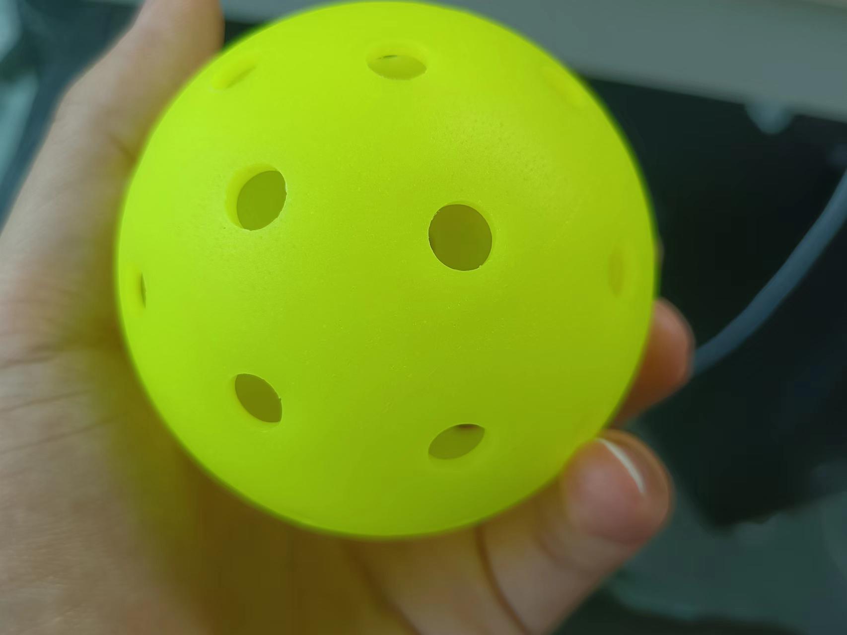 Custom 40 Hole Rotomolded Pickleball Balls: OEM Logo, Packaging & Production for European Brands